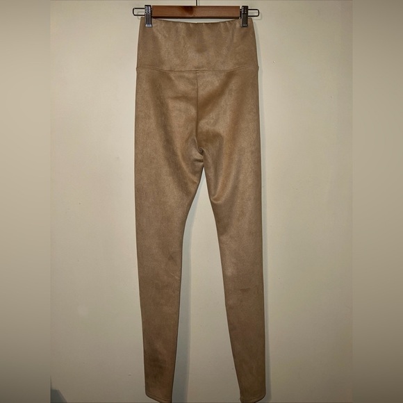 Wilfred Free- Aritzia Daria Pant Faux-suede leggings small - Picture 6 of 8